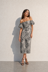 Robe Nirvan