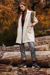 chaqueta-inn-blanco-elegante-pelo-otoño-invierno