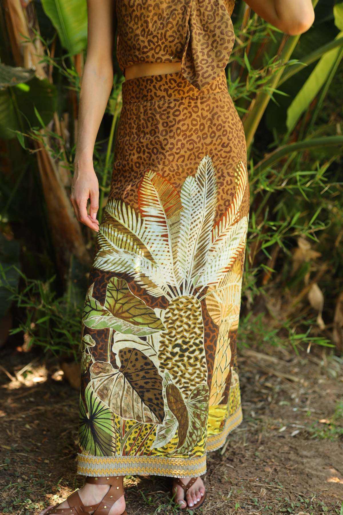 falda-aguada-lino-algodón-invitada-boda-tropical-leopardo