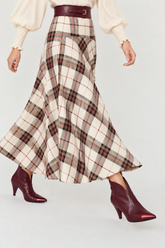 Burgundy ankle boot with metallic toe