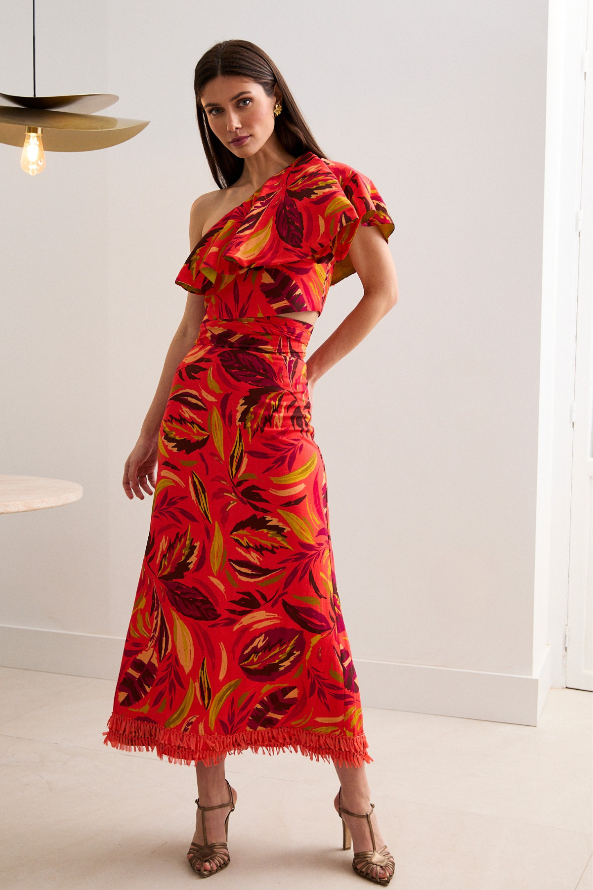 falda-juana-midi-invitada-boda-estampado-tropical-roja-flecos