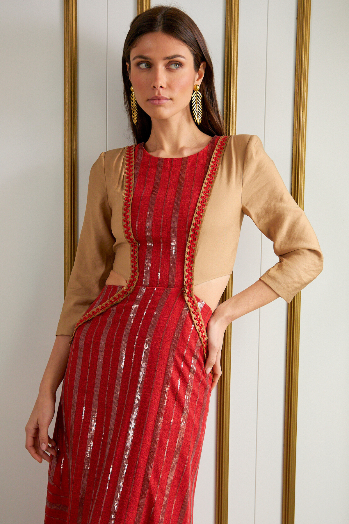 Robe midi Lil rouge à manches trois-quarts, élégante tenue d'invitée de printemps