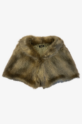 estola-de-pelo-marrón-looks-casuales-invierno