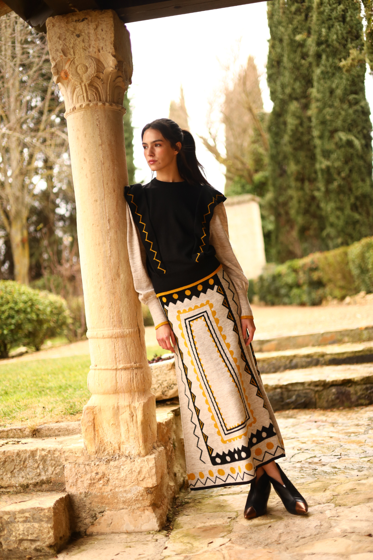 Falda Asiri