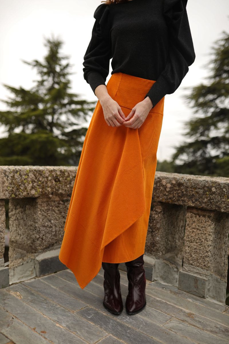 Falda Silvia caldera